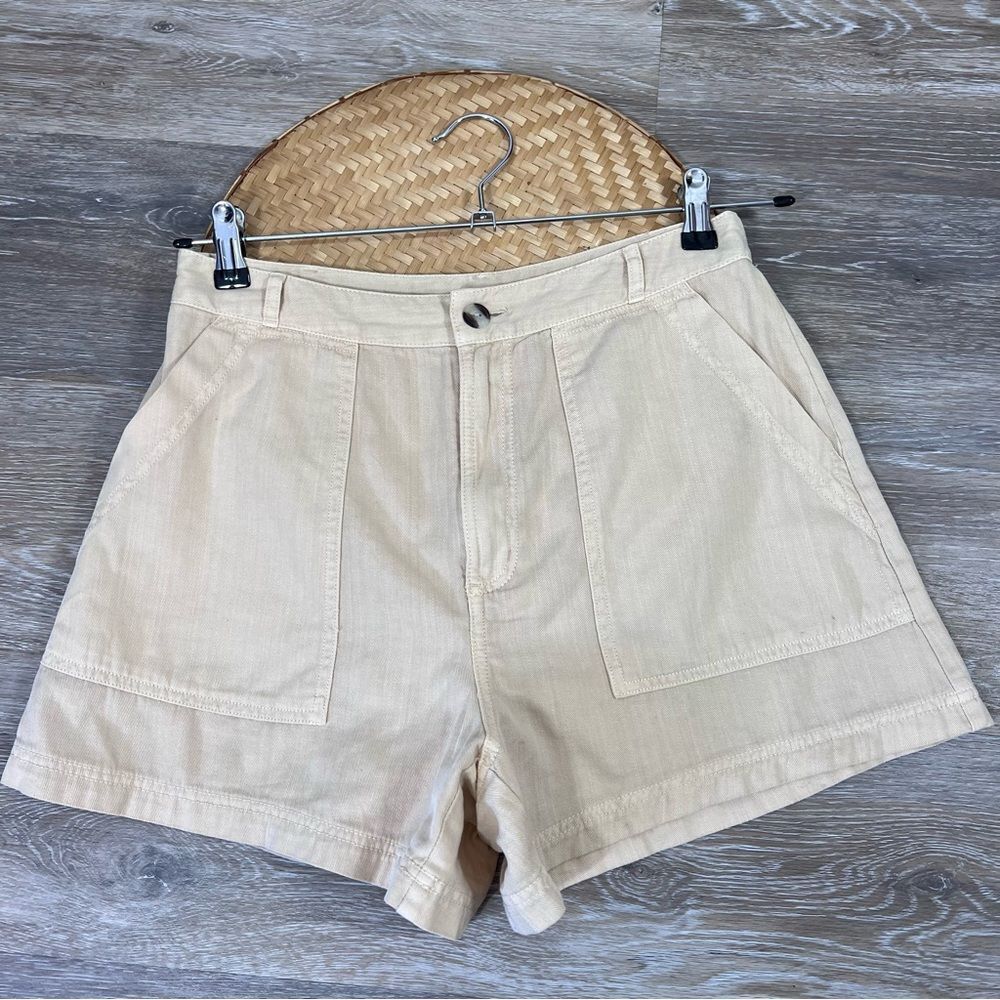 Universal thread high rise coastal khaki shorts